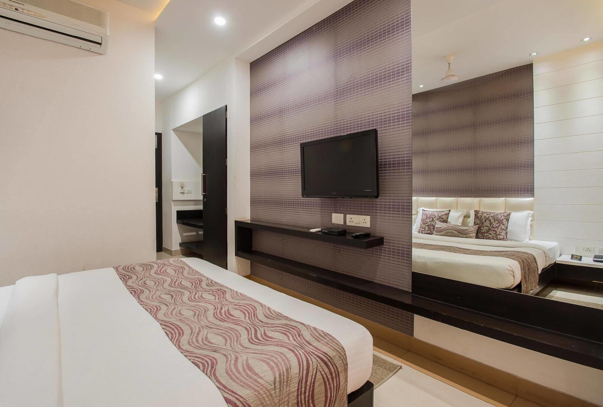 Hotel Rockland Jaipur Bagian luar foto