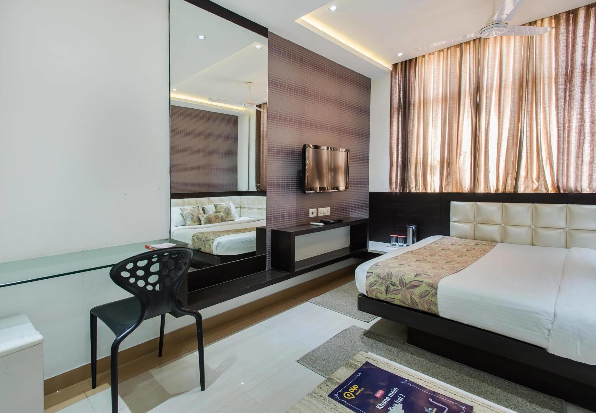 Hotel Rockland Jaipur Bagian luar foto