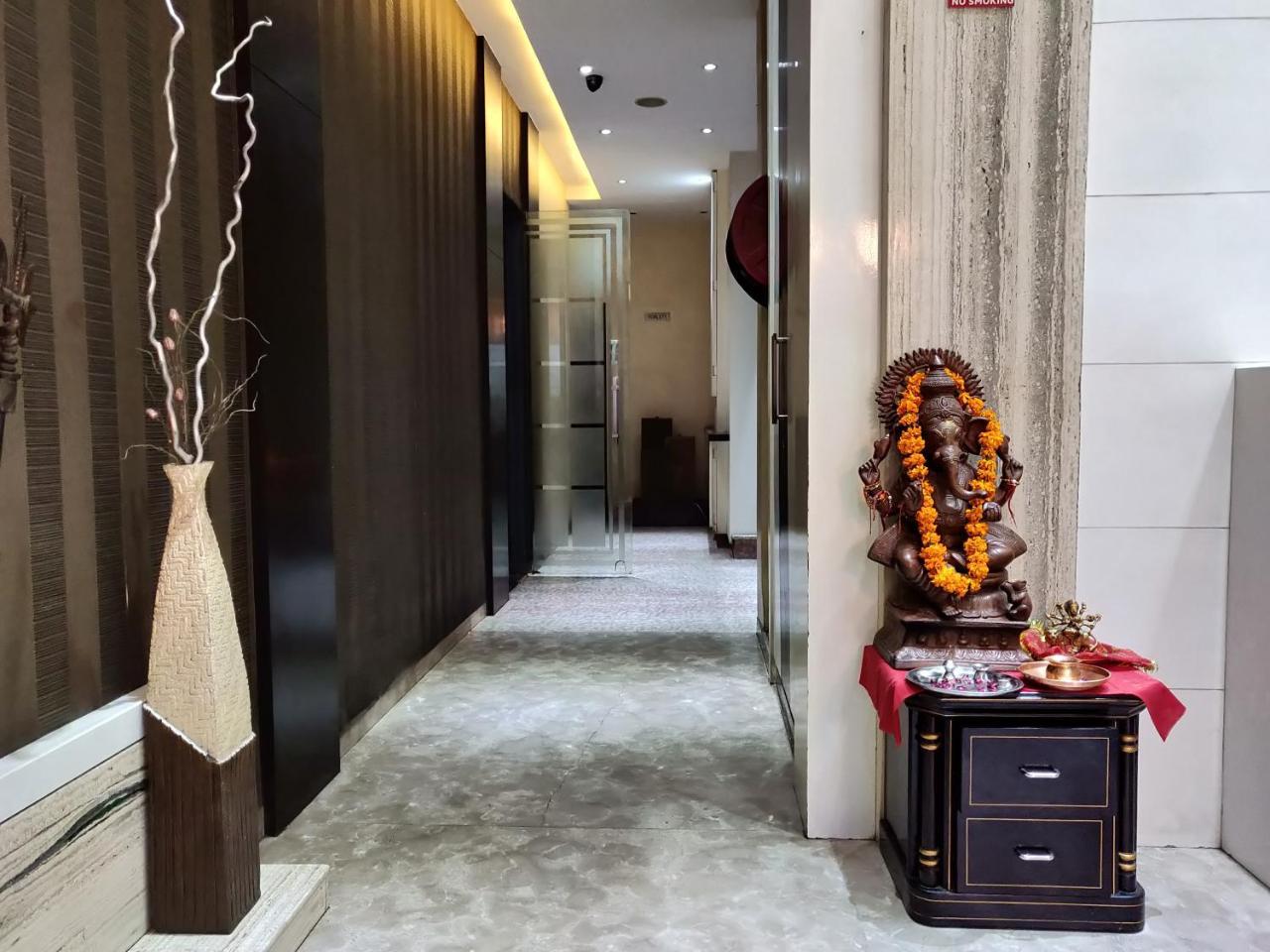 Hotel Rockland Jaipur Bagian luar foto
