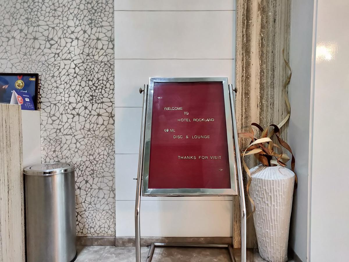 Hotel Rockland Jaipur Bagian luar foto
